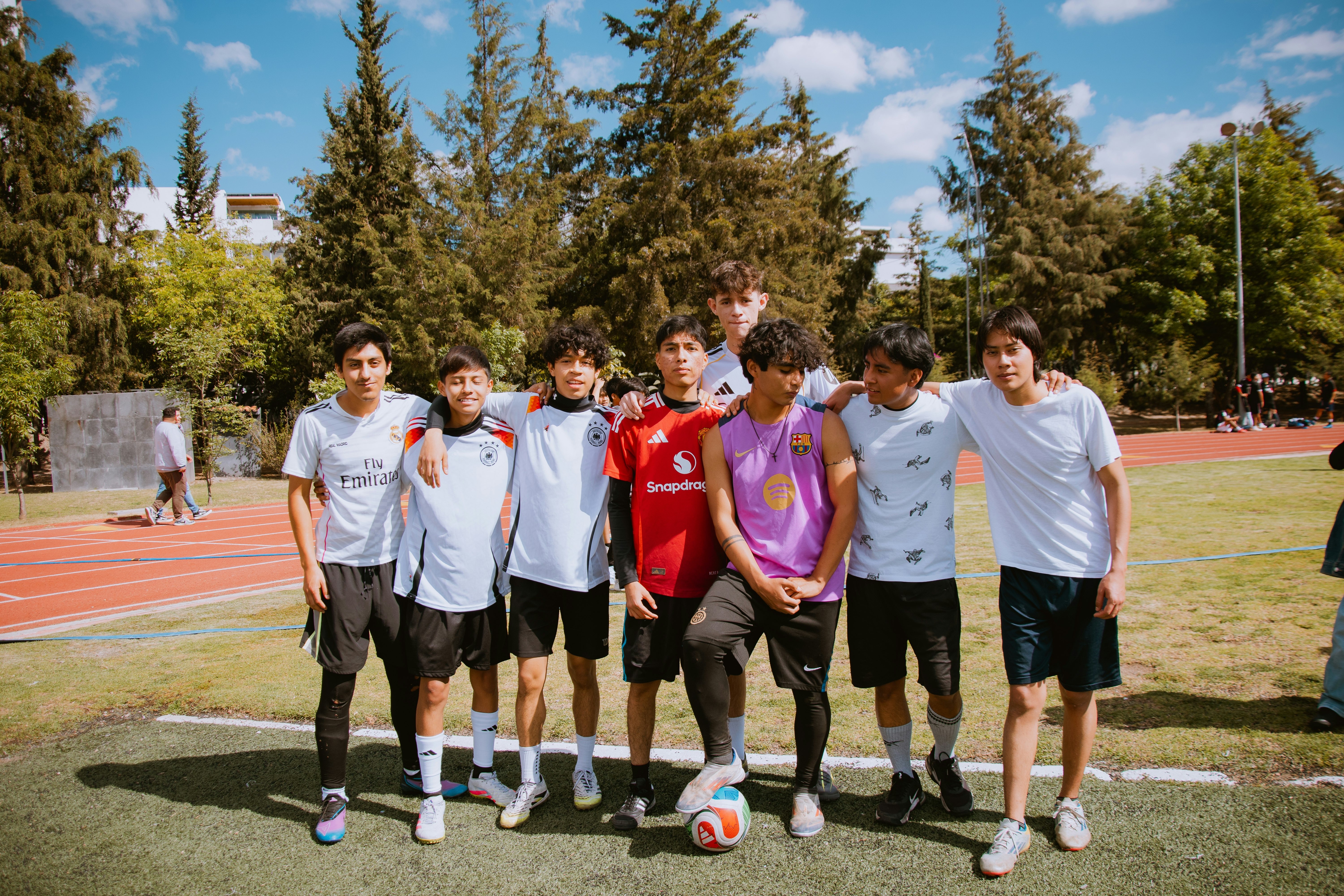 篮球CBA球队发布新赛季口号，目标直指冠军